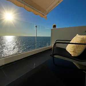 Apartment At The Ocean's Edge